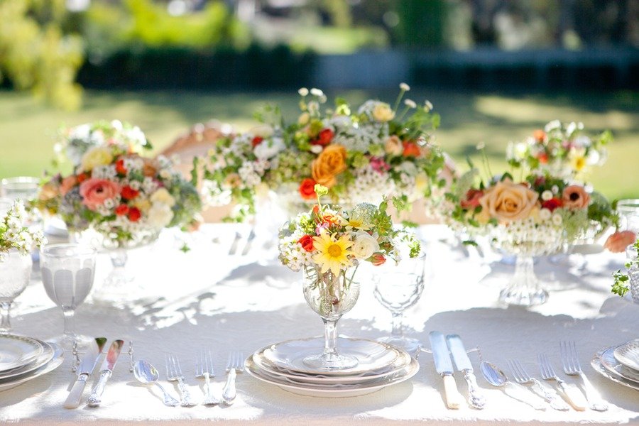 romantic-spring-garden-wedding-flowers-reception-centerpieces-2.original